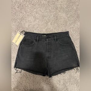 GRLFRND Lyric HR Split Hem Short-color Franklin Canyon size 28 je…